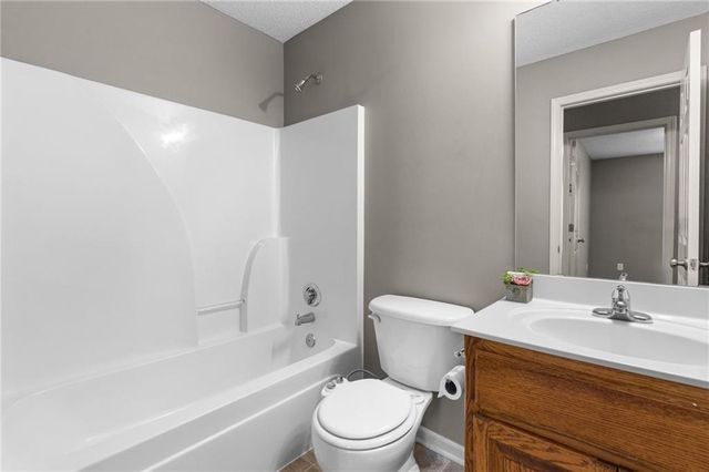 6819 NE 113TH Terrace, Kansas City, MO 64156