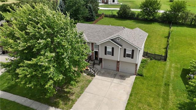 6819 NE 113TH Terrace, Kansas City, MO 64156