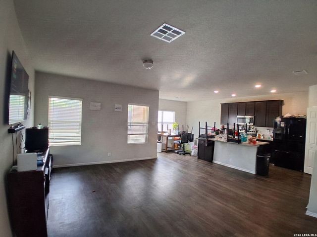 14651 Stirrup, Elmendorf, TX 78112