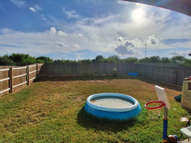 14651 Stirrup, Elmendorf, TX 78112