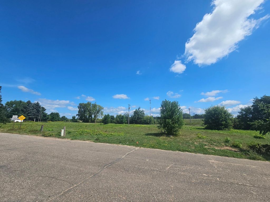 33375 Rochester Street NE, Cambridge, MN 55008 — exterior