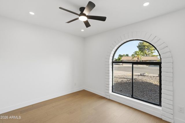 4912 E COLUMBINE Drive, Scottsdale, AZ 85254