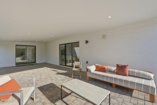 4912 E COLUMBINE Drive, Scottsdale, AZ 85254