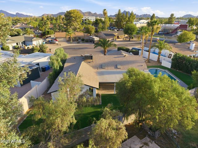 4912 E COLUMBINE Drive, Scottsdale, AZ 85254