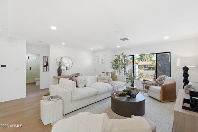 4912 E COLUMBINE Drive, Scottsdale, AZ 85254