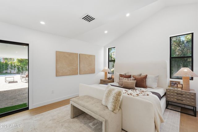4912 E COLUMBINE Drive, Scottsdale, AZ 85254
