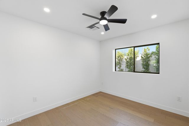 4912 E COLUMBINE Drive, Scottsdale, AZ 85254