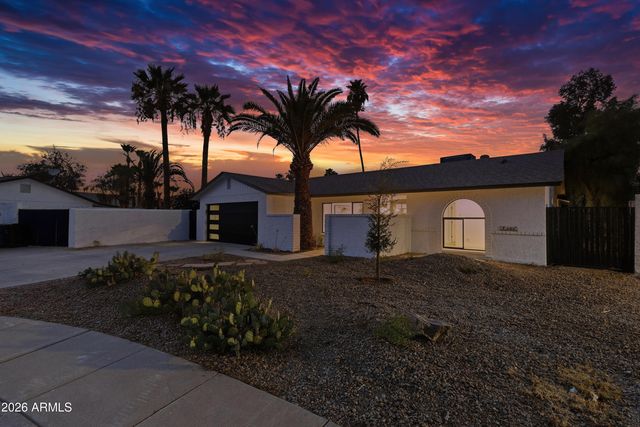 4912 E COLUMBINE Drive, Scottsdale, AZ 85254