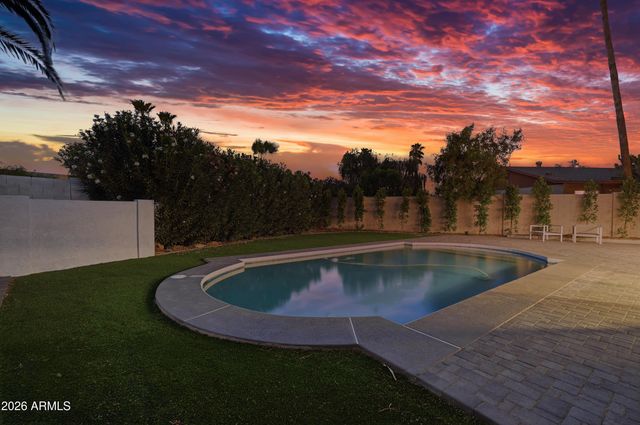 4912 E COLUMBINE Drive, Scottsdale, AZ 85254