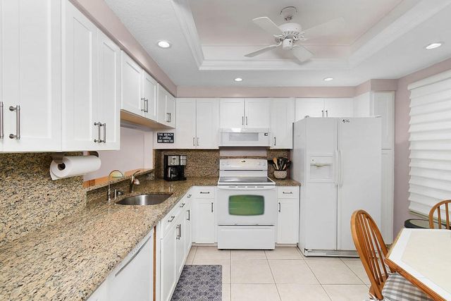 221 NE Plantation Road 211, Stuart, FL 34996