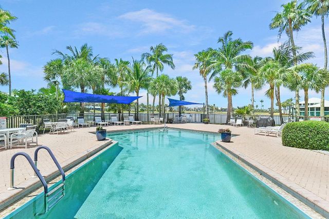 221 NE Plantation Road 211, Stuart, FL 34996