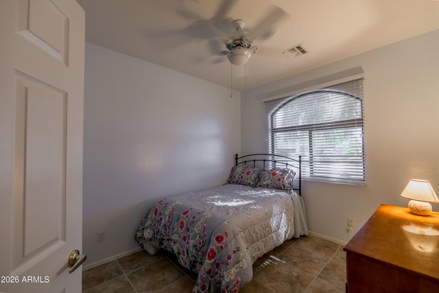 8820 E RAINIER Drive, Gold Canyon, AZ 85118