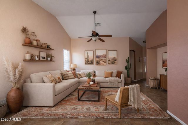 8820 E RAINIER Drive, Gold Canyon, AZ 85118