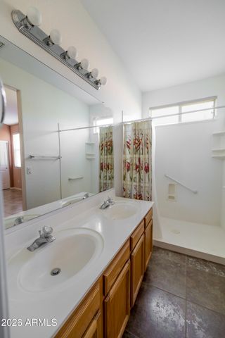 8820 E RAINIER Drive, Gold Canyon, AZ 85118