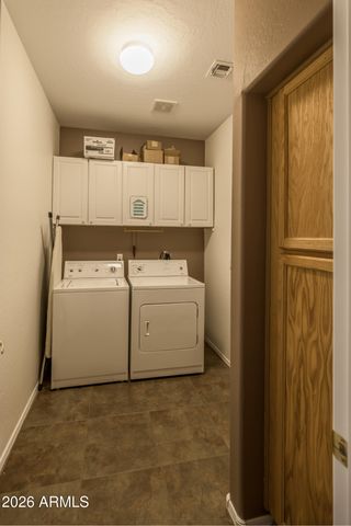 8820 E RAINIER Drive, Gold Canyon, AZ 85118