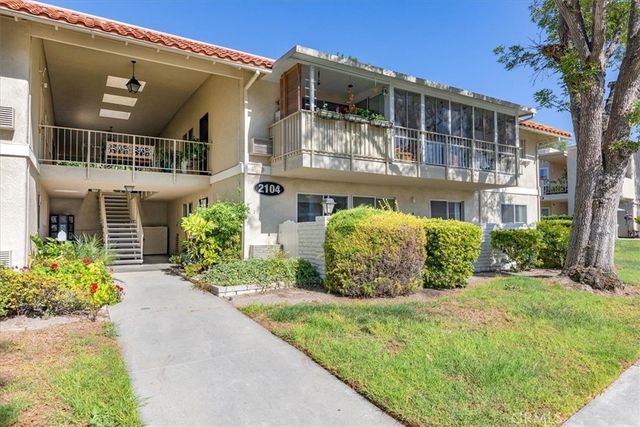 2104 Ronda Granada A, Laguna Woods, CA 92637