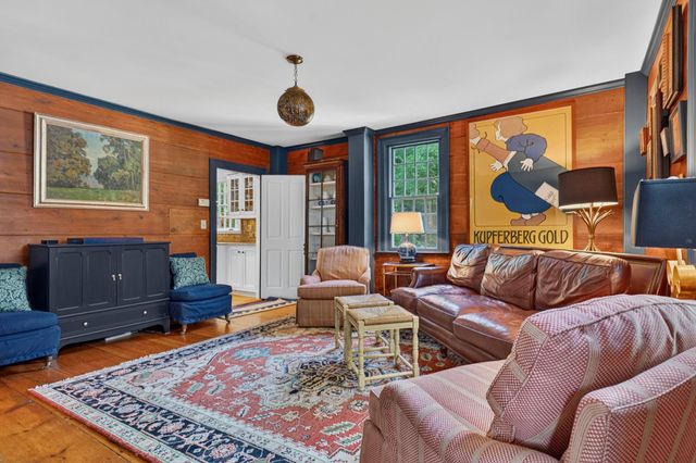 27 Haverhill Road, Chester, NH 03036