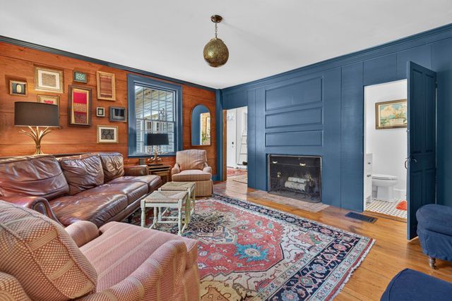 27 Haverhill Road, Chester, NH 03036
