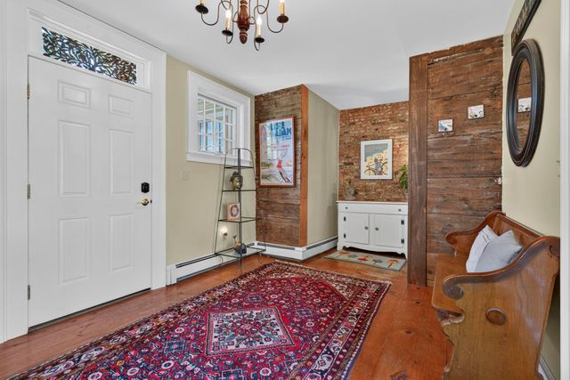 27 Haverhill Road, Chester, NH 03036