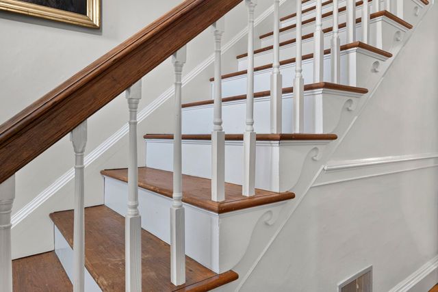 27 Haverhill Road, Chester, NH 03036