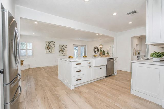 20 E DIVISION STREET, Winter Garden, FL 34787