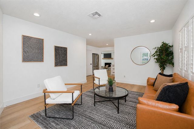 20 E DIVISION STREET, Winter Garden, FL 34787