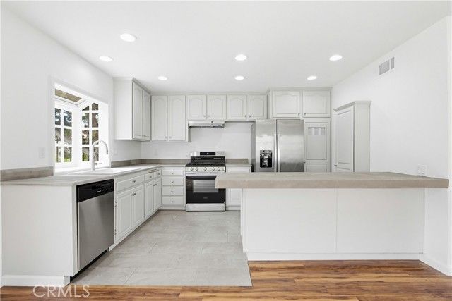 48 Willow Tree Lane, Irvine, CA 92612