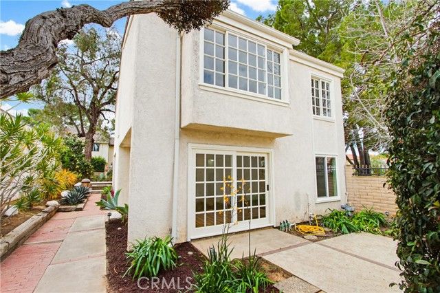 48 Willow Tree Lane, Irvine, CA 92612