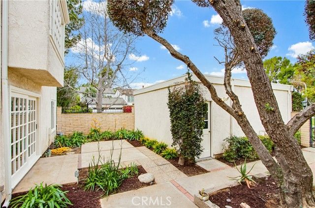 48 Willow Tree Lane, Irvine, CA 92612