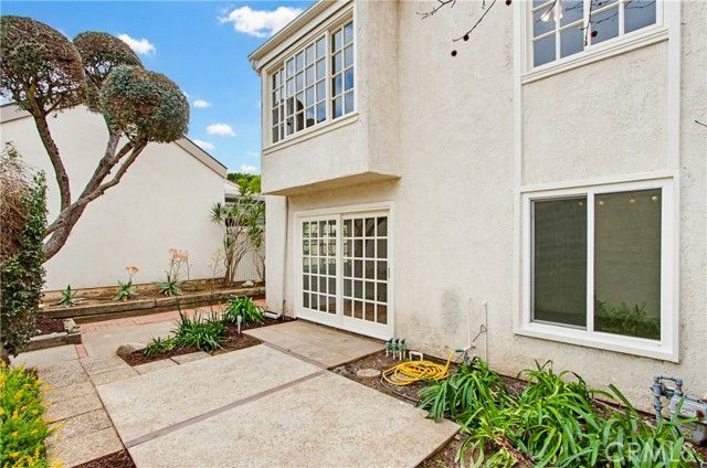 48 Willow Tree Lane, Irvine, CA 92612