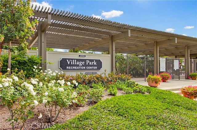 48 Willow Tree Lane, Irvine, CA 92612