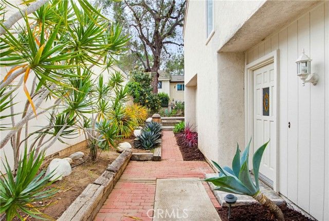 48 Willow Tree Lane, Irvine, CA 92612