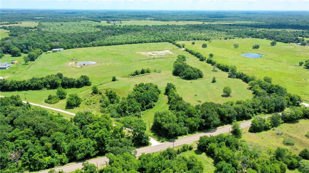 4853 Fm 1428, Madisonville, TX 77864 — exterior