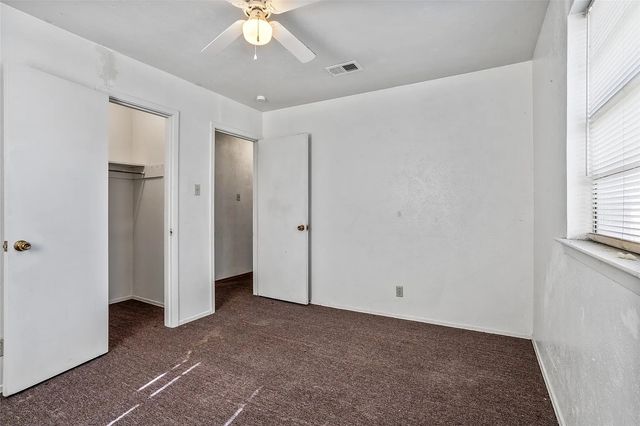 724 E Mustang Street, Crowley, TX 76036