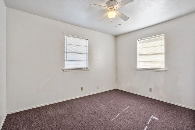 724 E Mustang Street, Crowley, TX 76036