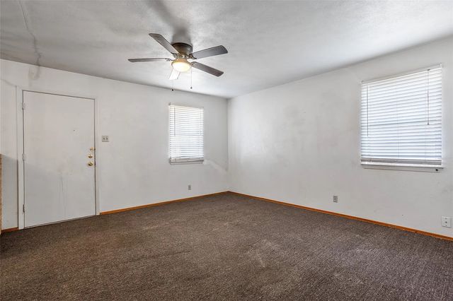 724 E Mustang Street, Crowley, TX 76036