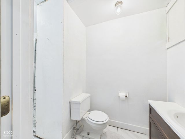 3004 Columbus Avenue, Anderson, IN 46016