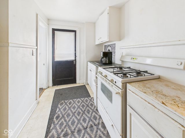 3004 Columbus Avenue, Anderson, IN 46016