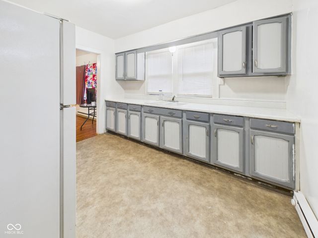 3004 Columbus Avenue, Anderson, IN 46016