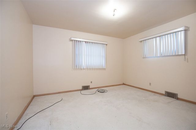 5301 Mardale Avenue, Bedford Heights, OH 44146