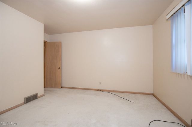 5301 Mardale Avenue, Bedford Heights, OH 44146