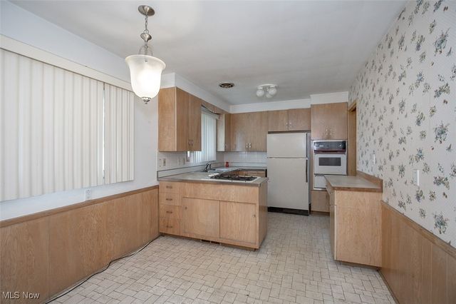 5301 Mardale Avenue, Bedford Heights, OH 44146