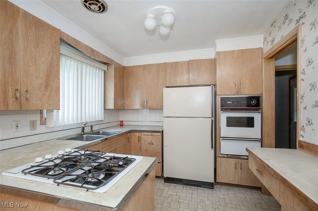 5301 Mardale Avenue, Bedford Heights, OH 44146