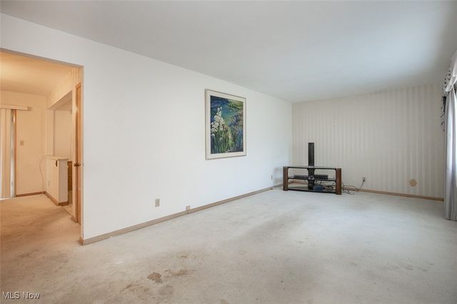 5301 Mardale Avenue, Bedford Heights, OH 44146