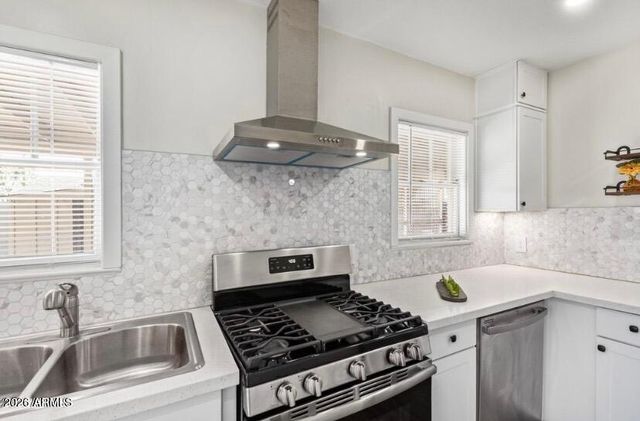539 W 1ST Street, Mesa, AZ 85201