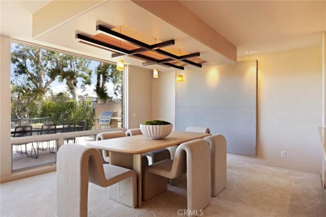 12 Harbor Island, Newport Beach, CA 92660