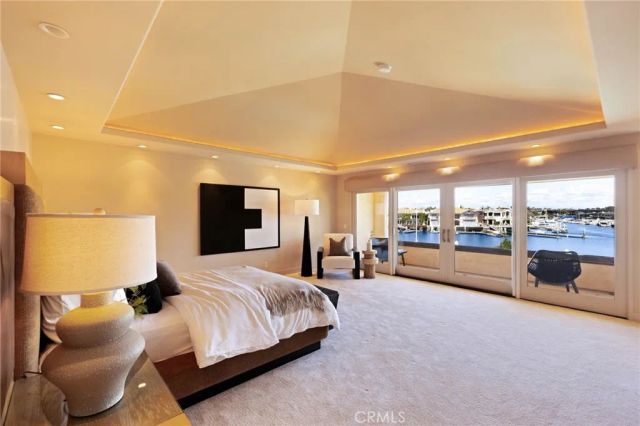 12 Harbor Island, Newport Beach, CA 92660