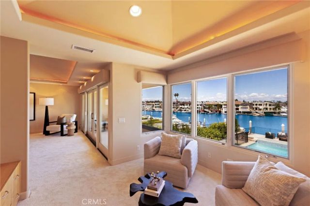 12 Harbor Island, Newport Beach, CA 92660