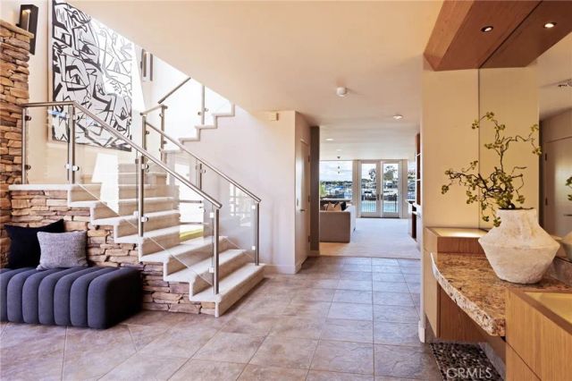 12 Harbor Island, Newport Beach, CA 92660