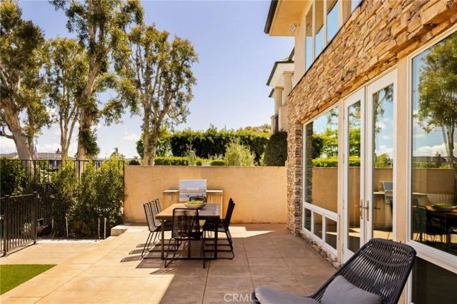12 Harbor Island, Newport Beach, CA 92660